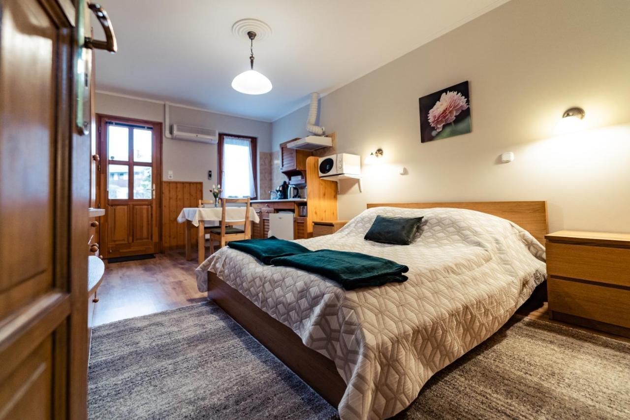 Estike Apartman ยูลา ภายนอก รูปภาพ