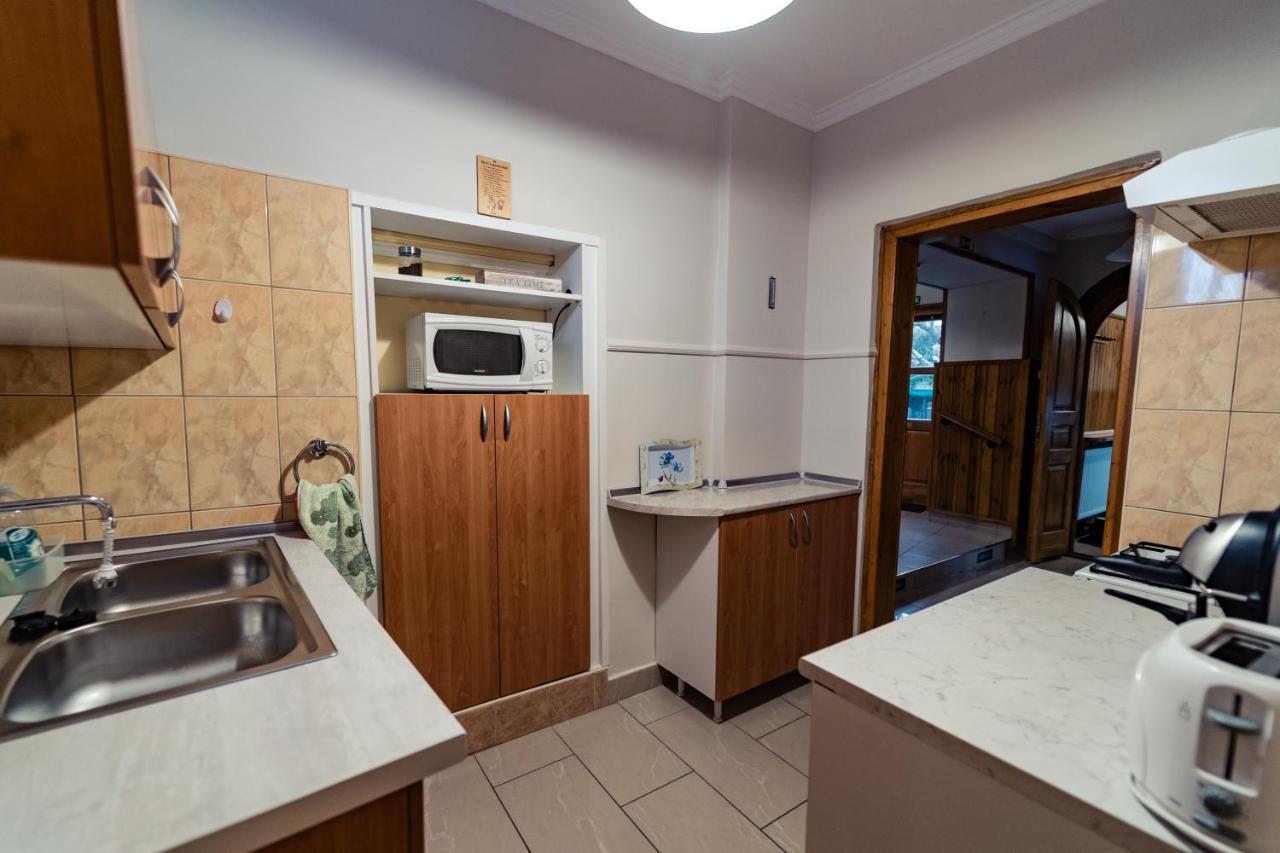 Estike Apartman ยูลา ภายนอก รูปภาพ